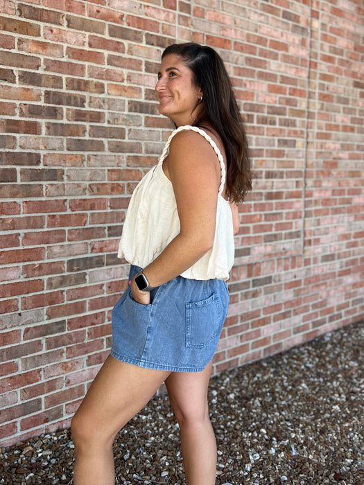 ELASTIC WAIST DENIM SHORTS