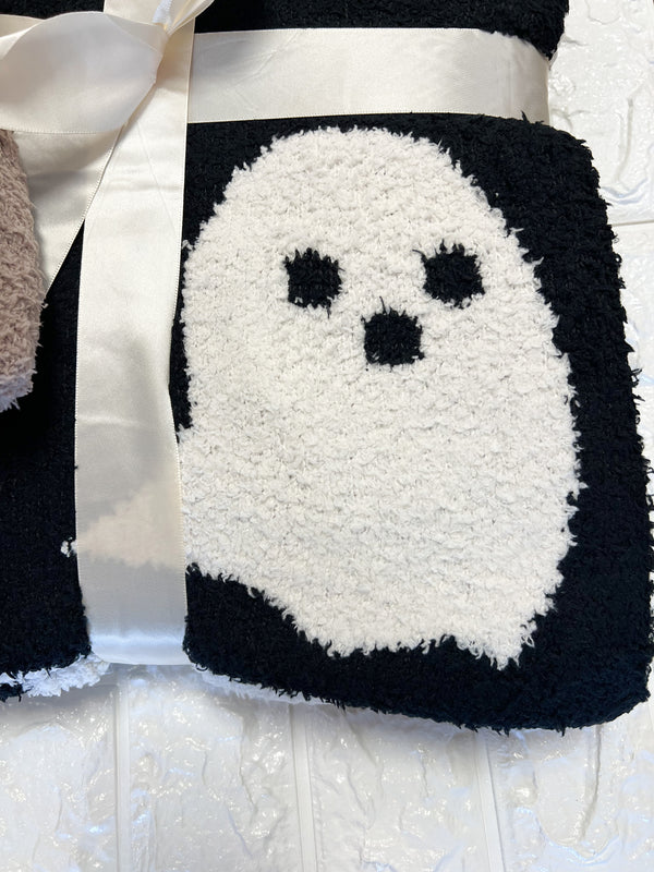 GHOST BLANKET- 2 COLORS
