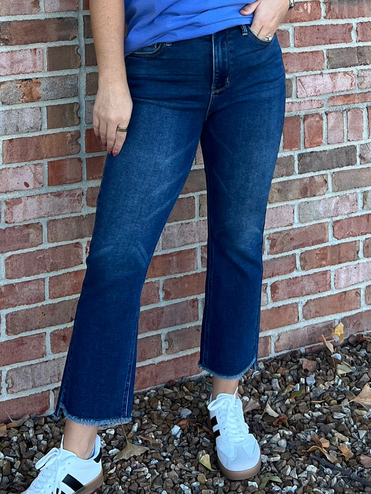 DARK WASH KICK FLARE JEAN