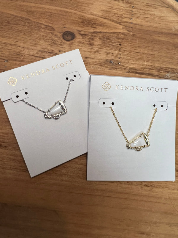 KENDRA SCOTT: SPORT PENDANT NECKLACE