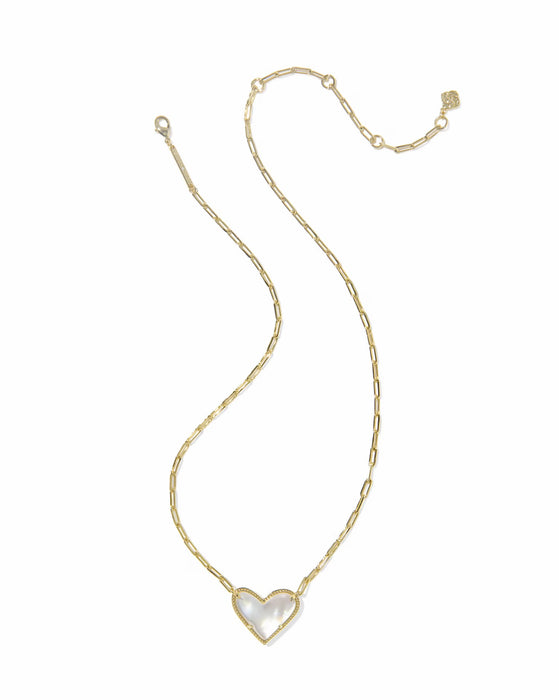 KENDRA SCOTT: ARI HEART STATEMENT NECKLACE