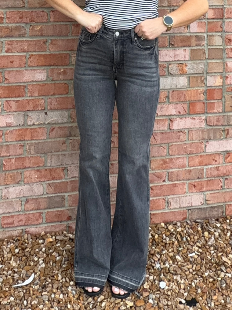 GRAY RELEASE HEM JEANS