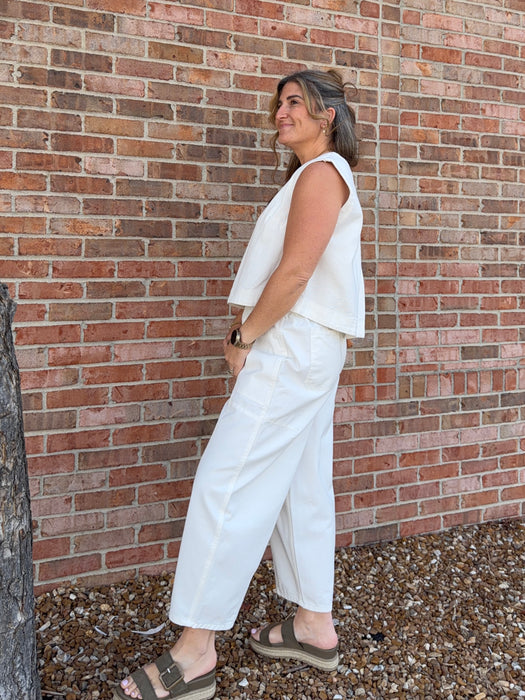 WHITE BARREL JEANS