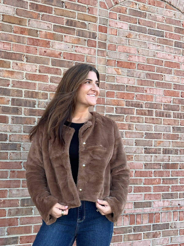 FAUX FUR CROPPED JACKET