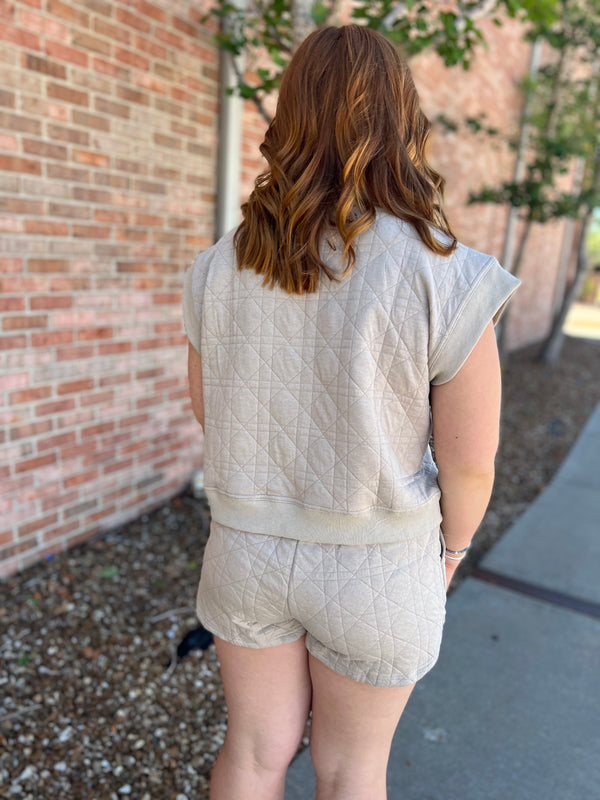 QUILTED ZIP UP TOP- 2 COLORS
