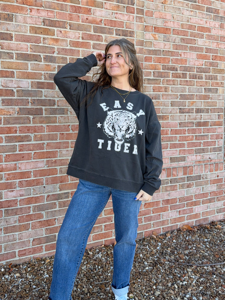 EASY TIGER GRAPHIC SWEATSHIRT
