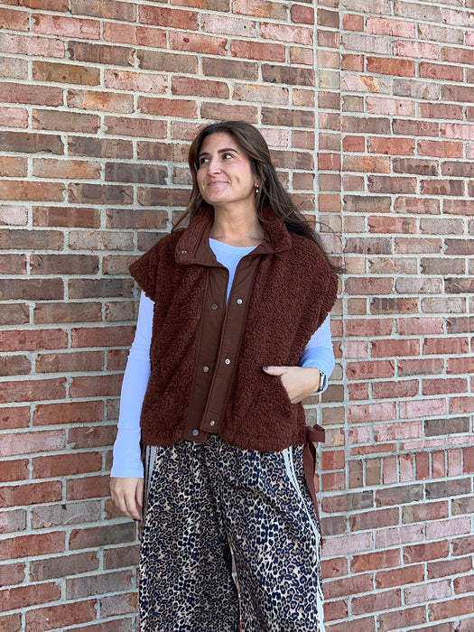 FAUX FUR VEST- 2 COLORS