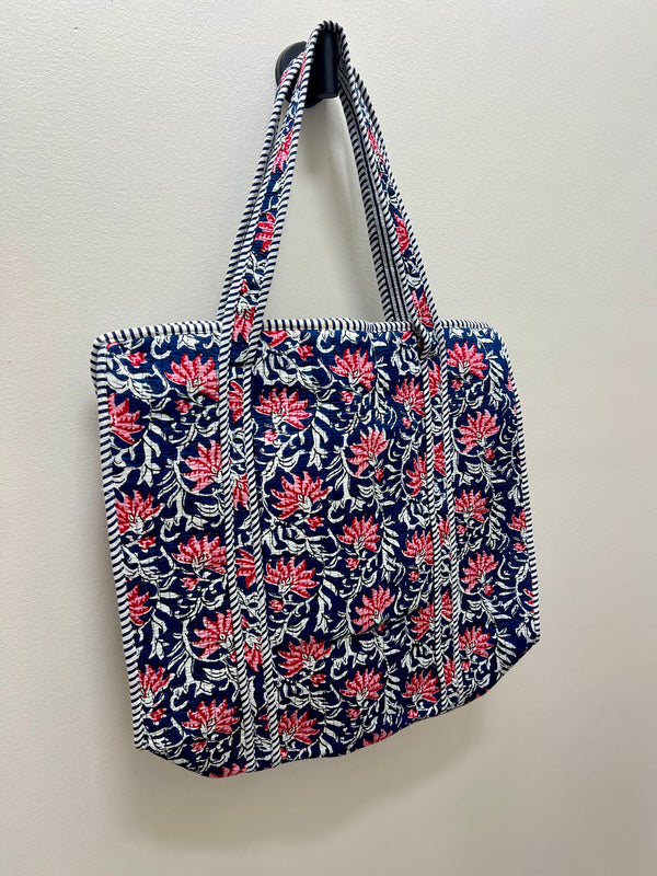 QUILTED TOTE BAG