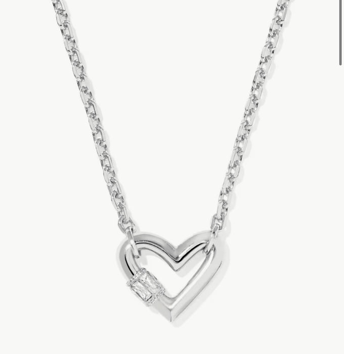KENDRA SCOTT: EMERY HEART PENDANT NECKLACE