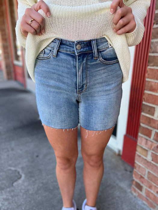 JUDY BLUE DENIM SHORTS