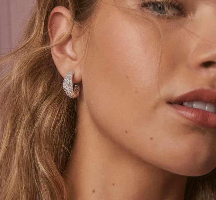 KENDRA SCOTT: BELLA HOOP EARRING