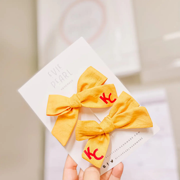 GOLD KC PIGTAIL BOW SET