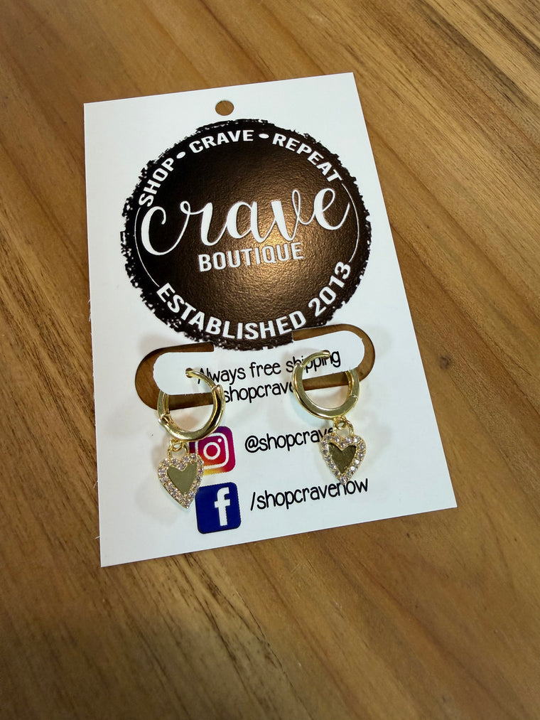 GOLD HEART SMALL HUGGIE HOOP