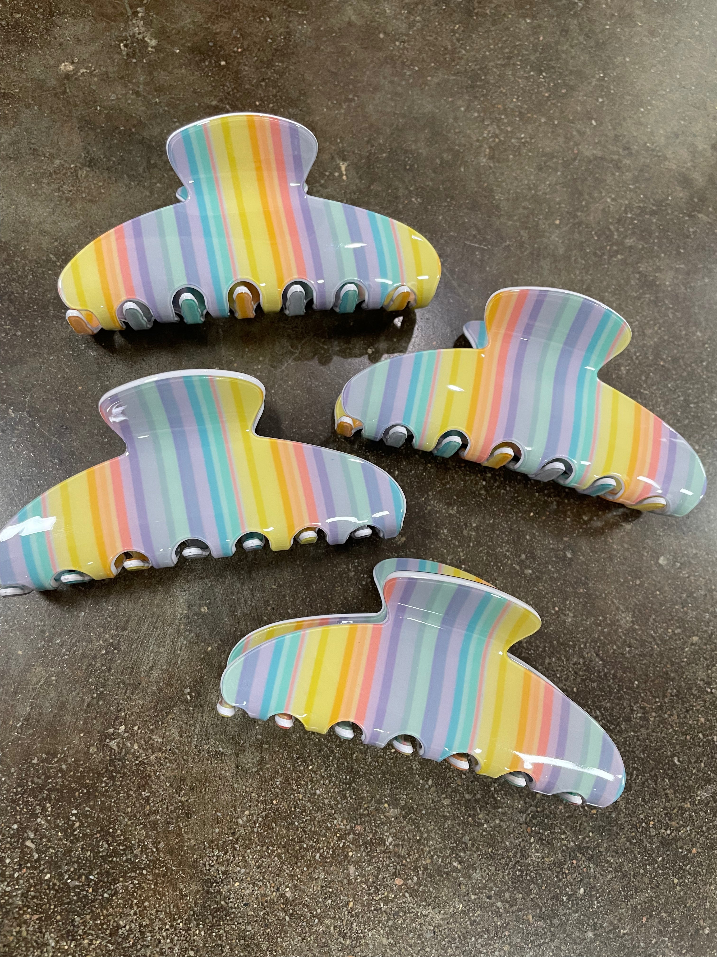 PASTEL STRIPED CLAW CLIP