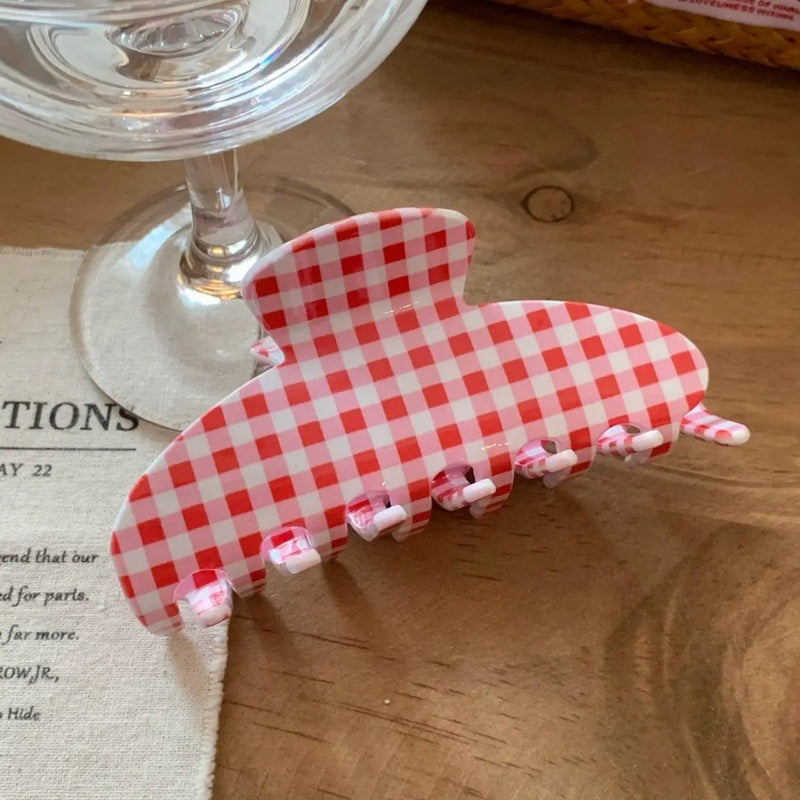 RED AND WHITE GINGHAM CLAW CLIP