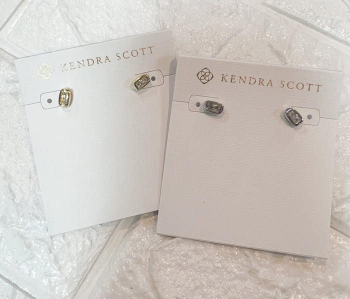 KENDRA SCOTT: FERN CRYSTAL STUD EARRING