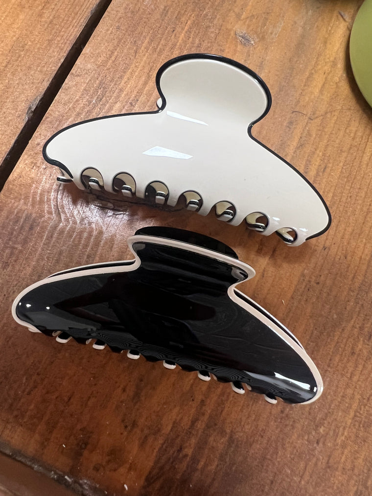 NEUTRALS CLAW CLIP