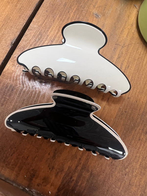 NEUTRALS CLAW CLIP