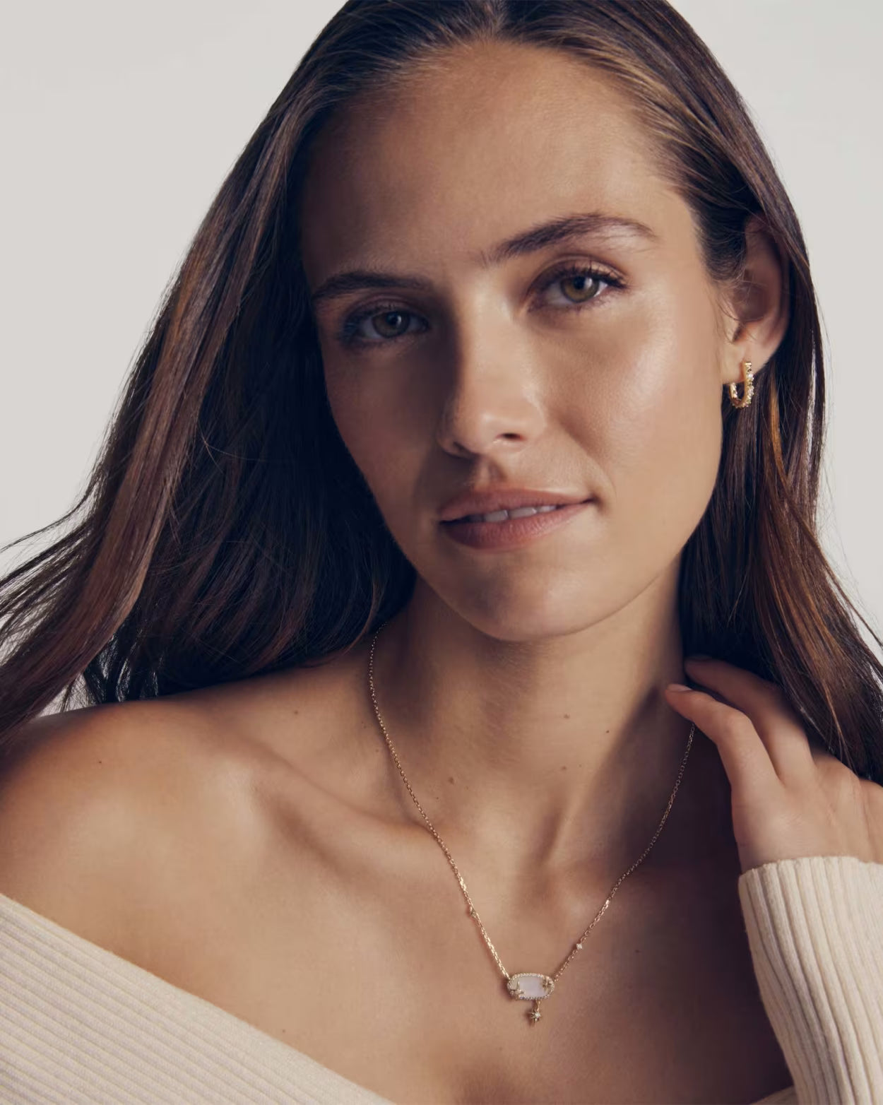 KENDRA SCOTT: FATE HUGGIE HOOP
