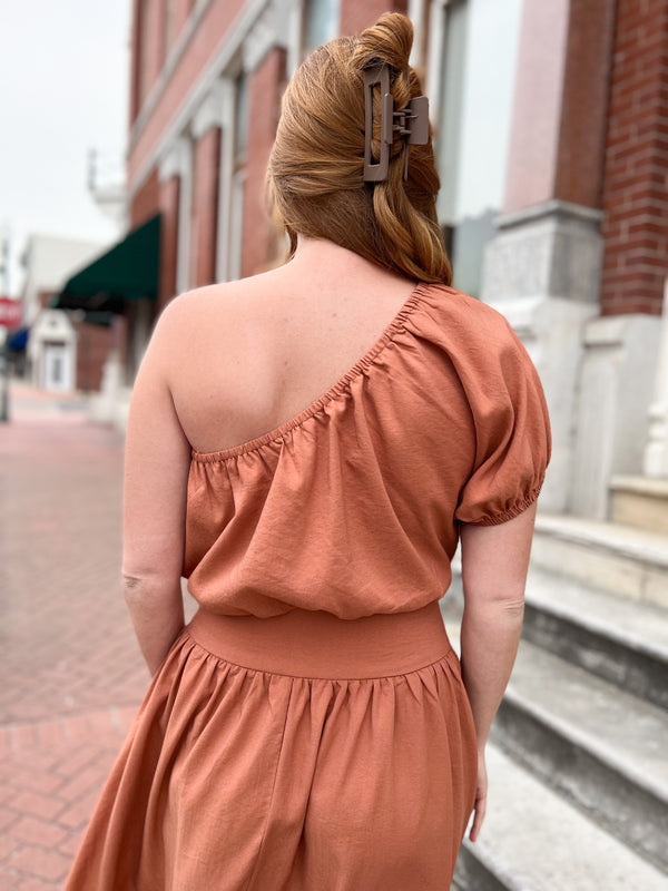 ONE SHOULDER CROP TOP- 2 COLORS