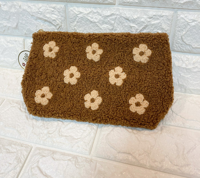 TEDDY POUCH