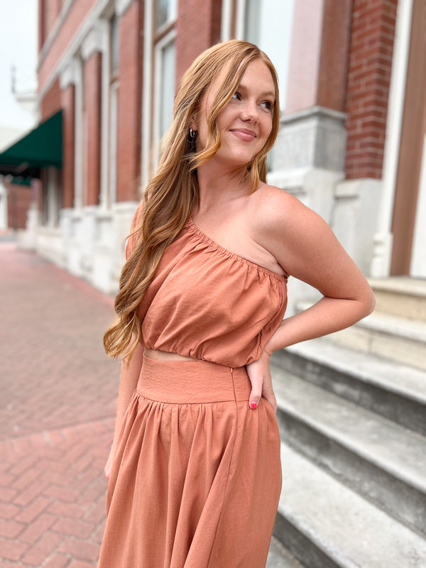 ONE SHOULDER CROP TOP- 2 COLORS