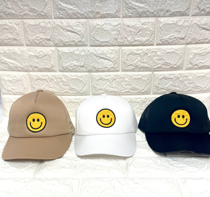 SMILEY TRUCKER HAT