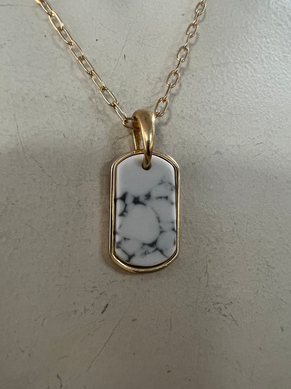 MARBLE PENDANT NECKLACE