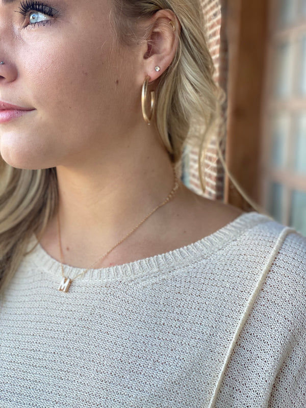 SIMPLE INITIAL NECKLACE