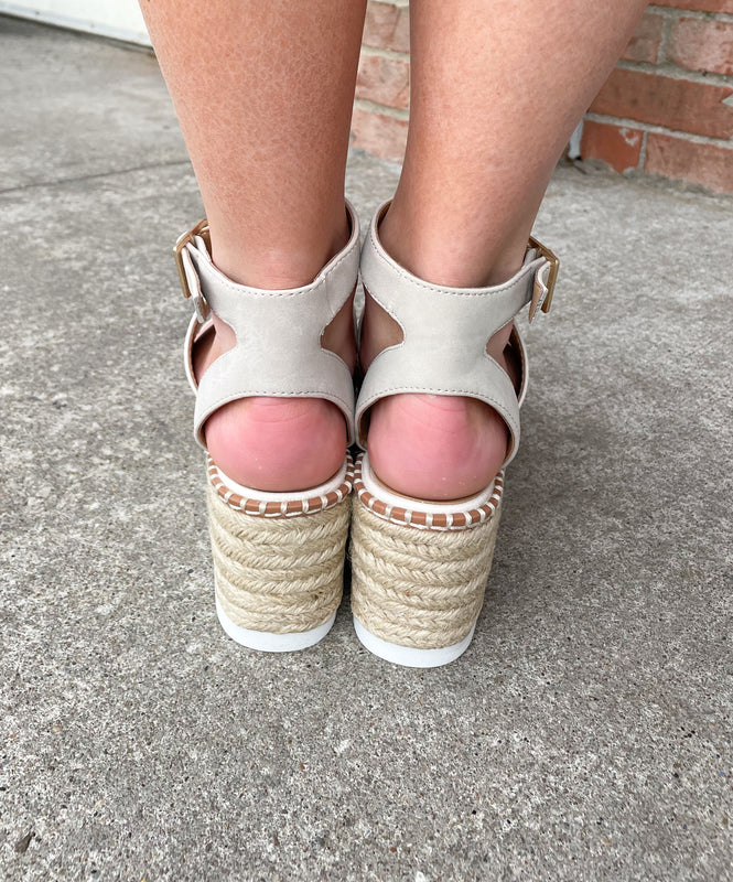MAIDS PLATFORM SANDAL