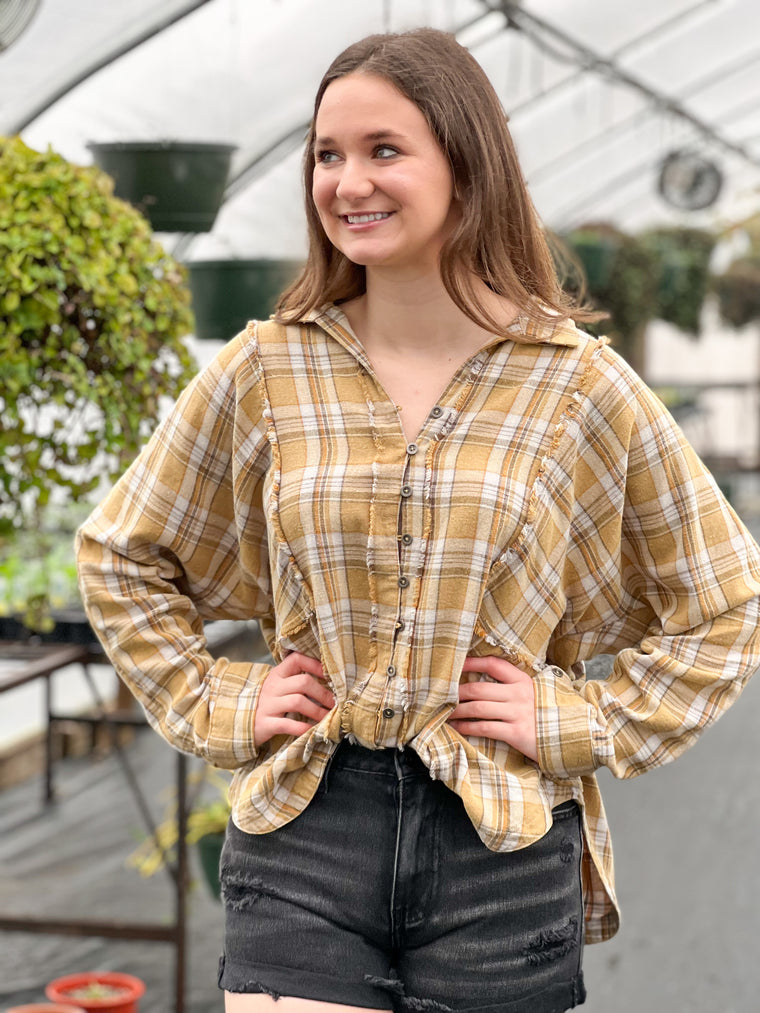 SWEET DISPOSITION PLAID TOP
