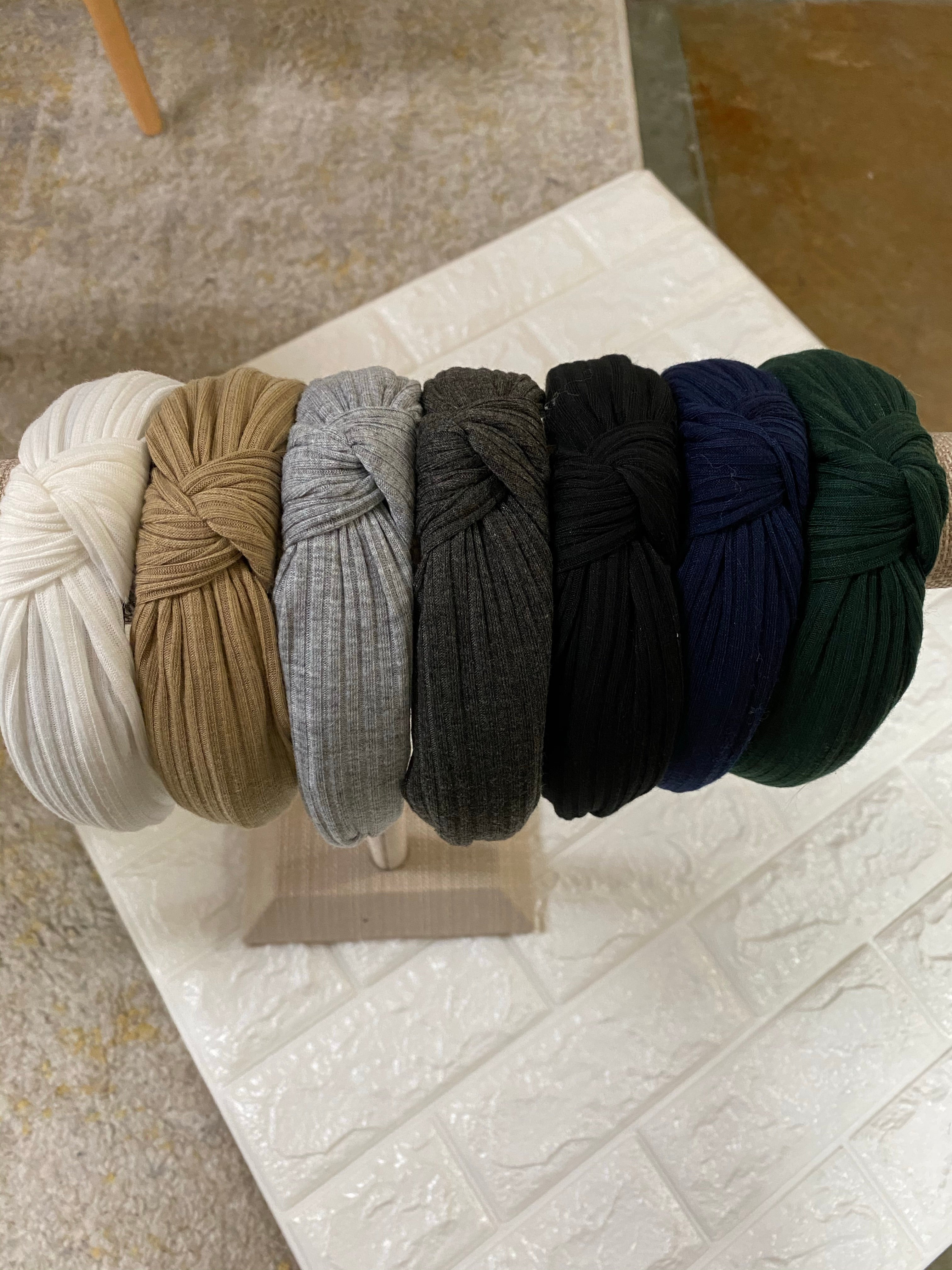 KNOTTED HEADBAND
