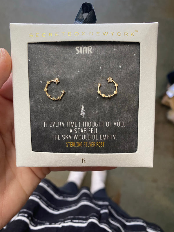 BOXED STUD EARRINGS