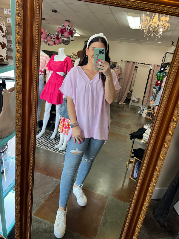 LILAC LOVE V NECK TOP