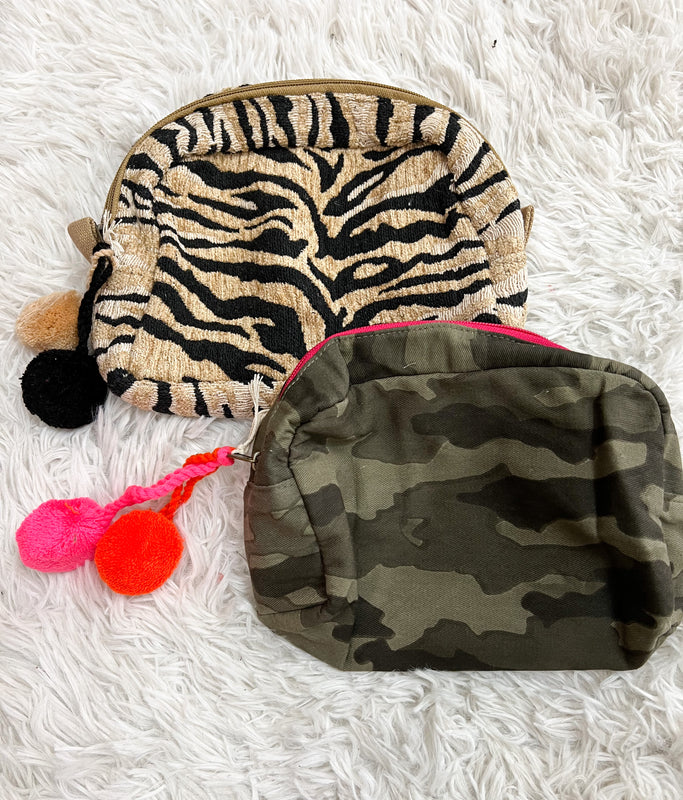 TASSLE PATTERNED POUCH