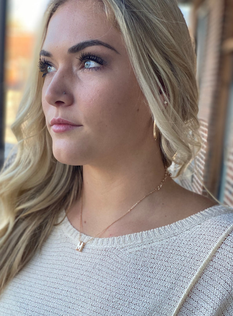 SIMPLE INITIAL NECKLACE