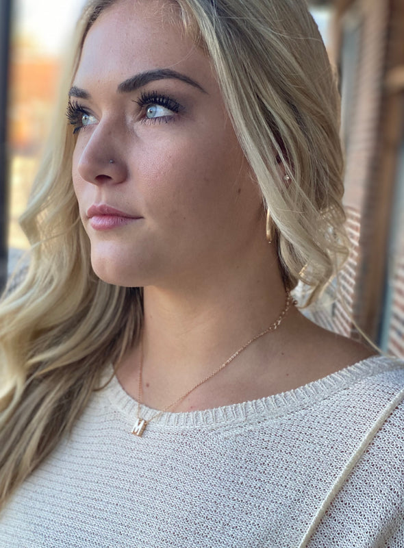 SIMPLE INITIAL NECKLACE