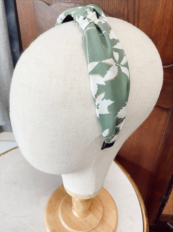 FLORAL KNOTTED HEADBAND