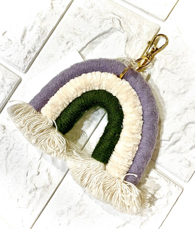 MACRAME RAINBOW KEYCHAIN