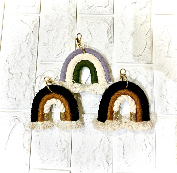 MACRAME RAINBOW KEYCHAIN