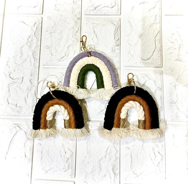 MACRAME RAINBOW KEYCHAIN