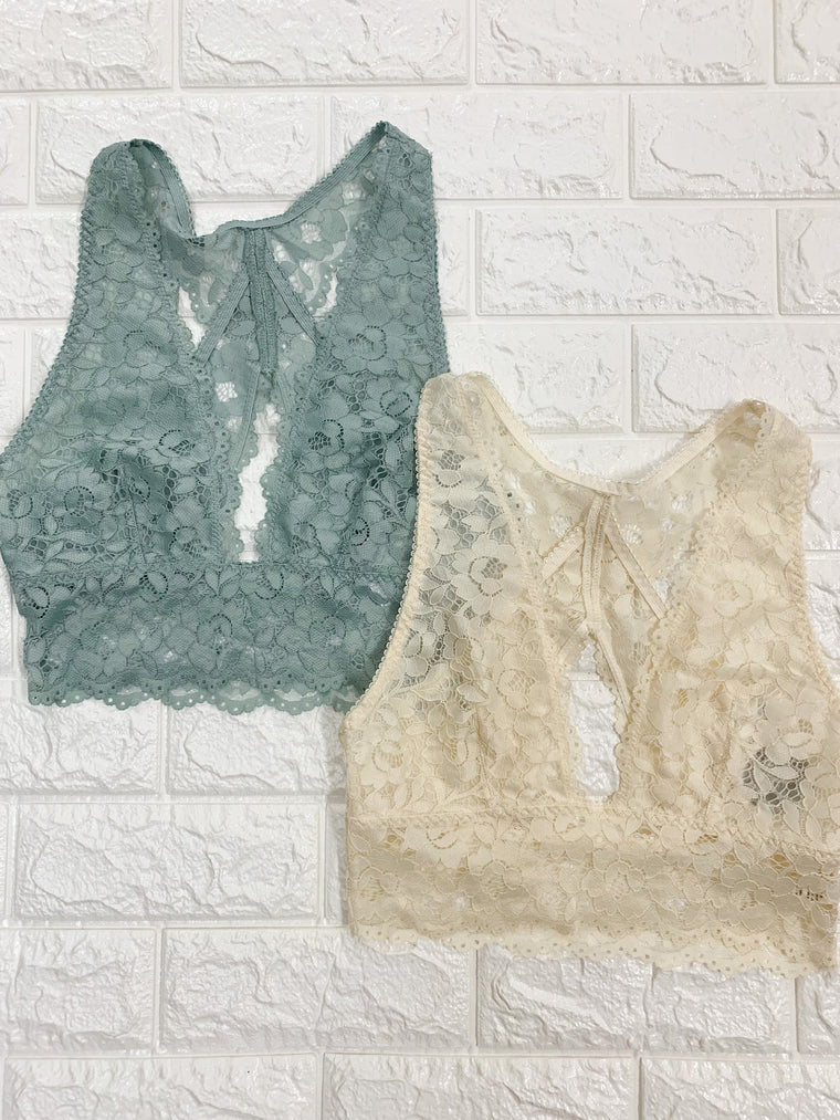 PLUNGE BRALETTE