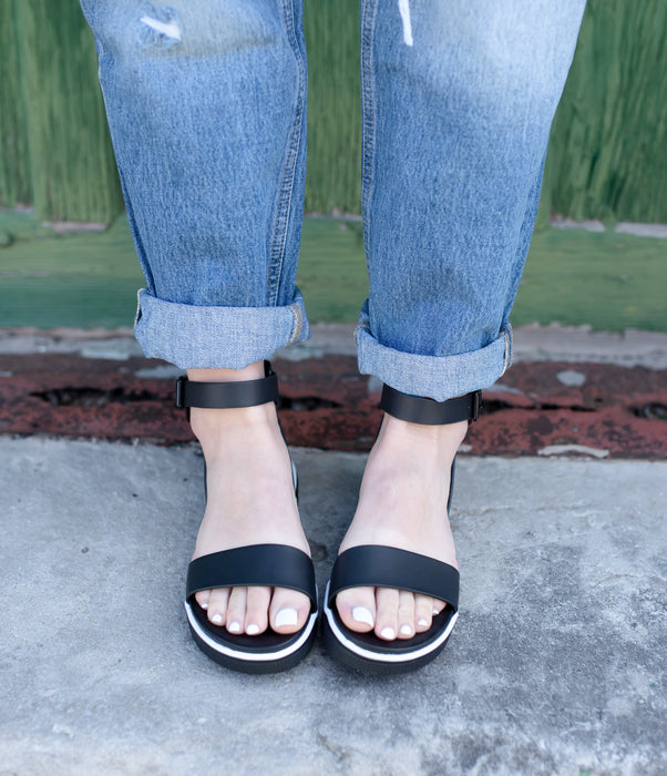 ELLEN BLACK SANDAL