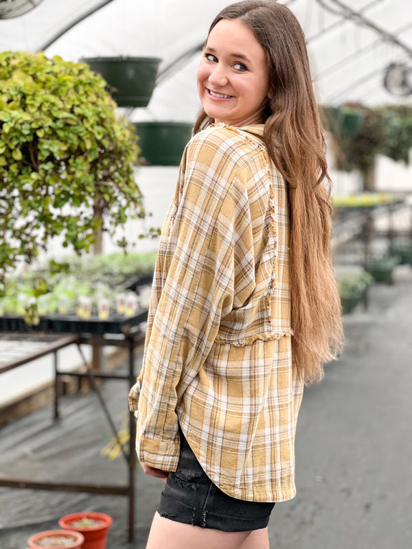 SWEET DISPOSITION PLAID TOP