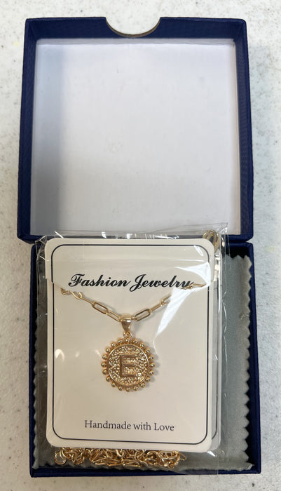 LAYERED INITIAL PENDANT NECKLACE