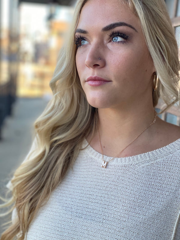 SIMPLE INITIAL NECKLACE