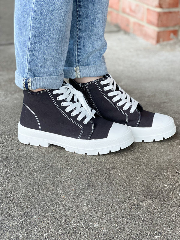 CRAYON ZIP UP SNEAKER- COLORS